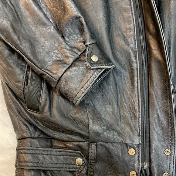 VINTAGE 80s Etched Black Leather Jacket - Picture 5 of 7